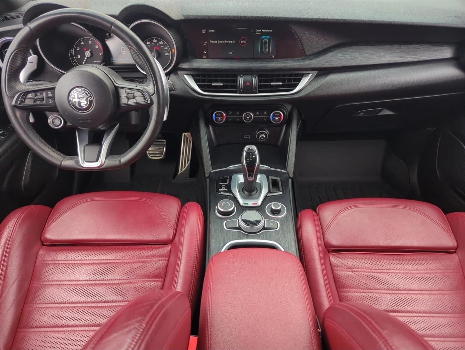 2022 Alfa Romeo Stelvio Sprint RWD