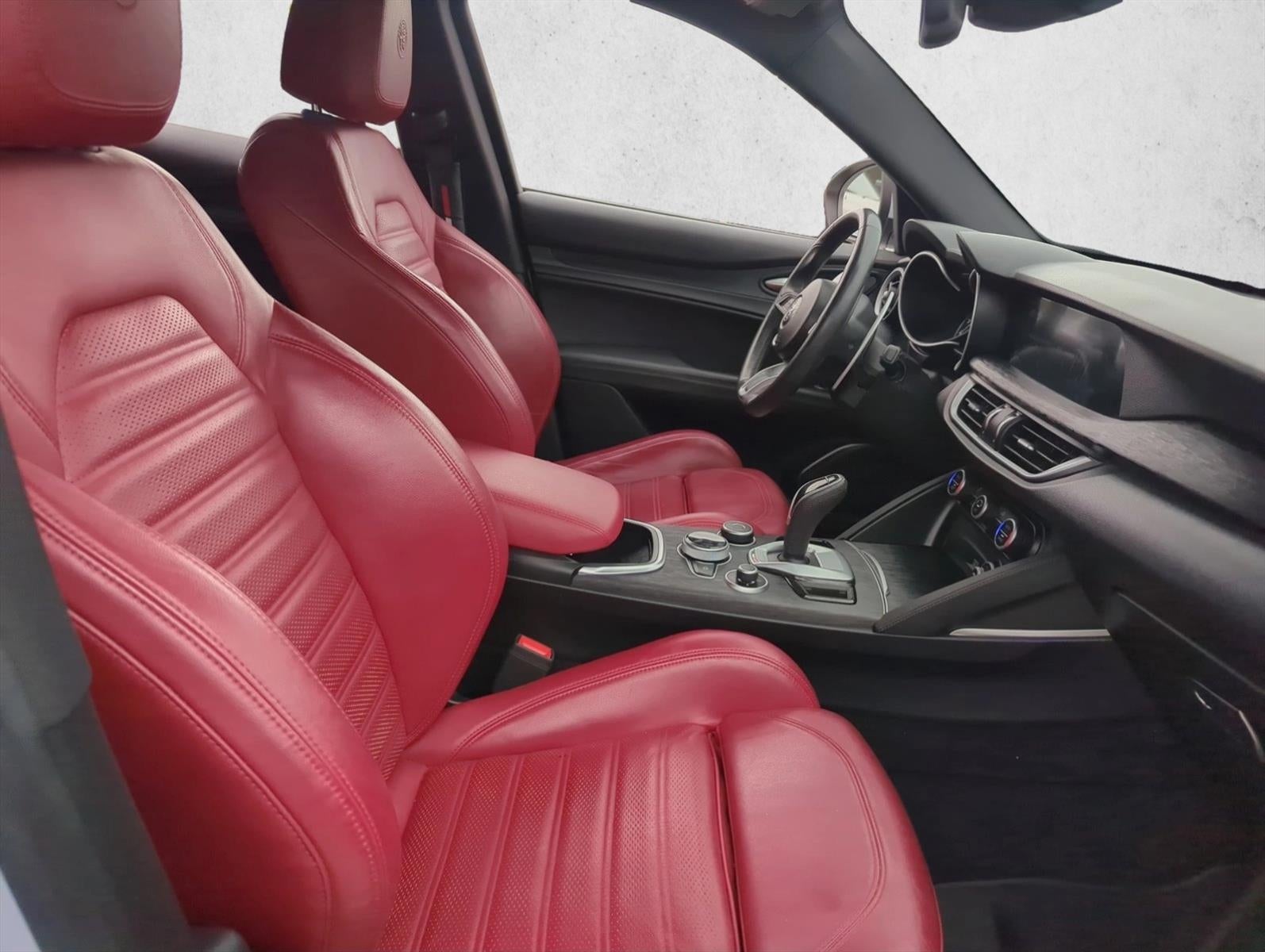 2022 Alfa Romeo Stelvio Sprint RWD