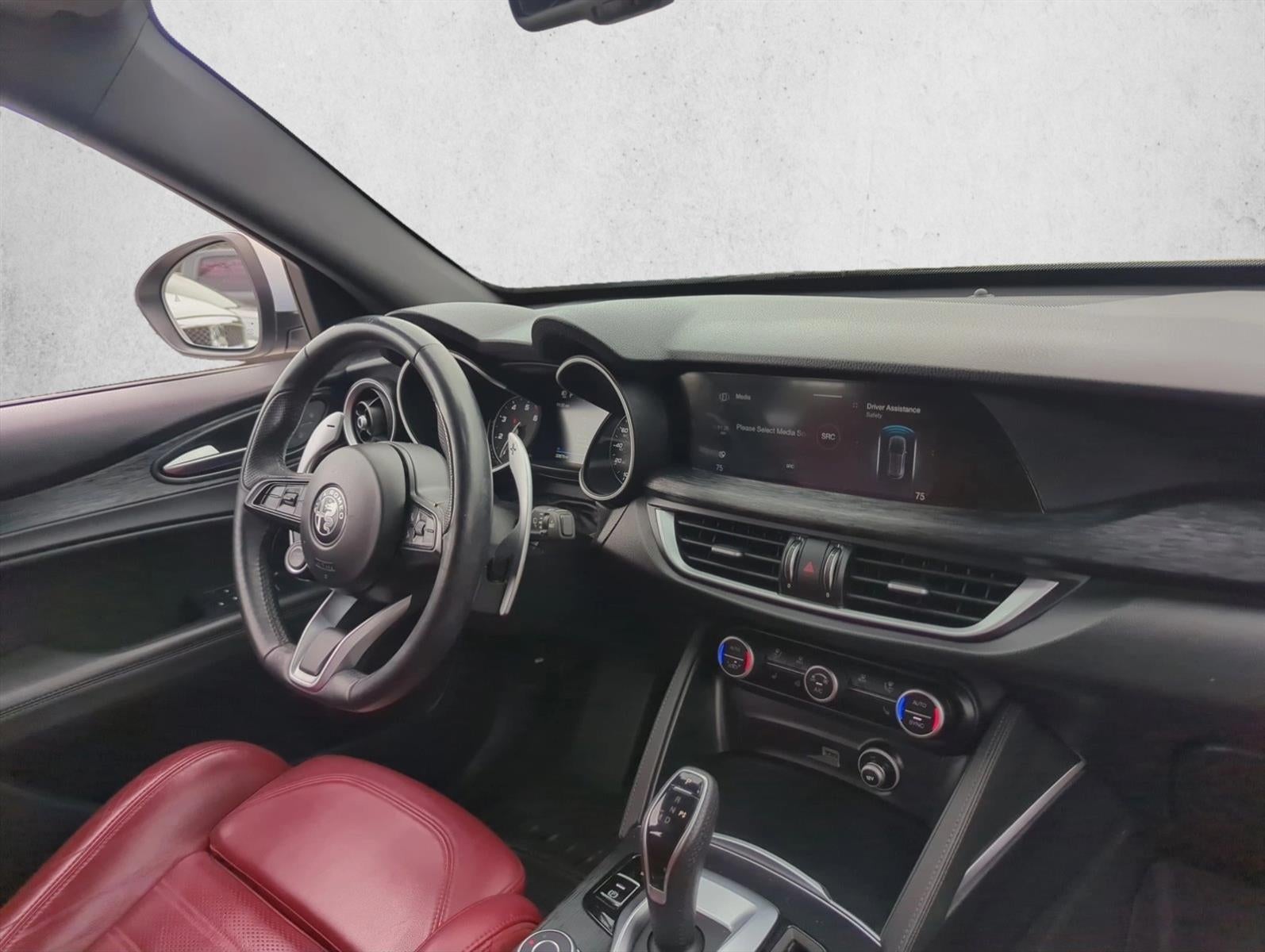 2022 Alfa Romeo Stelvio Sprint RWD