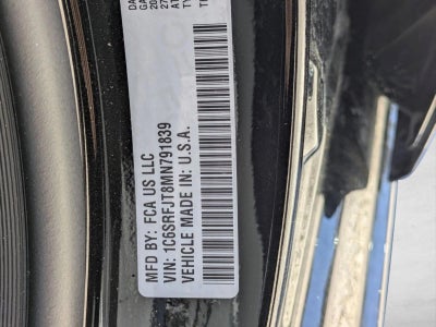 2021 RAM 1500 Laramie 4x4 Crew Cab 5'7" Box