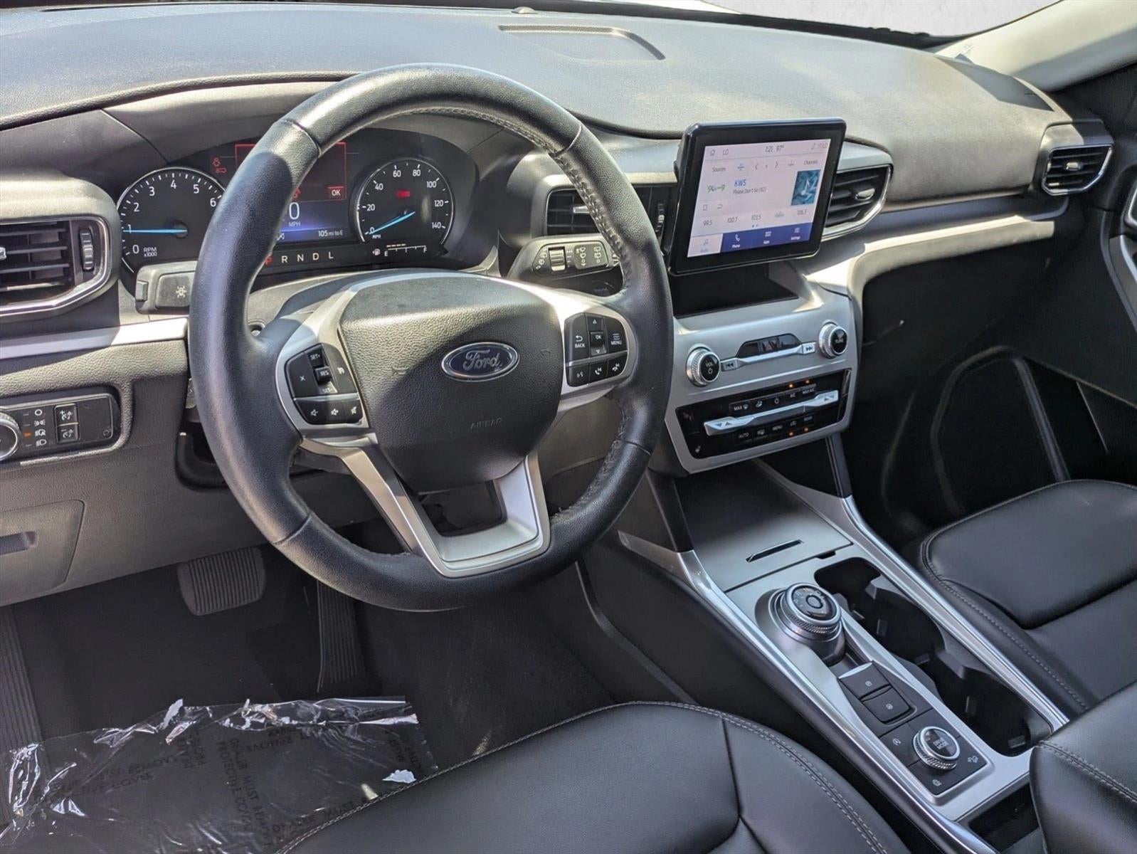 2023 Ford Explorer XLT 4WD