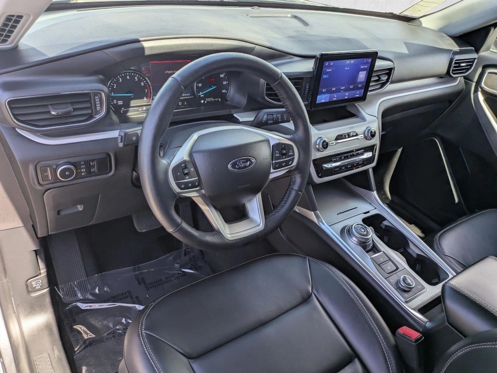 2023 Ford Explorer XLT 4WD