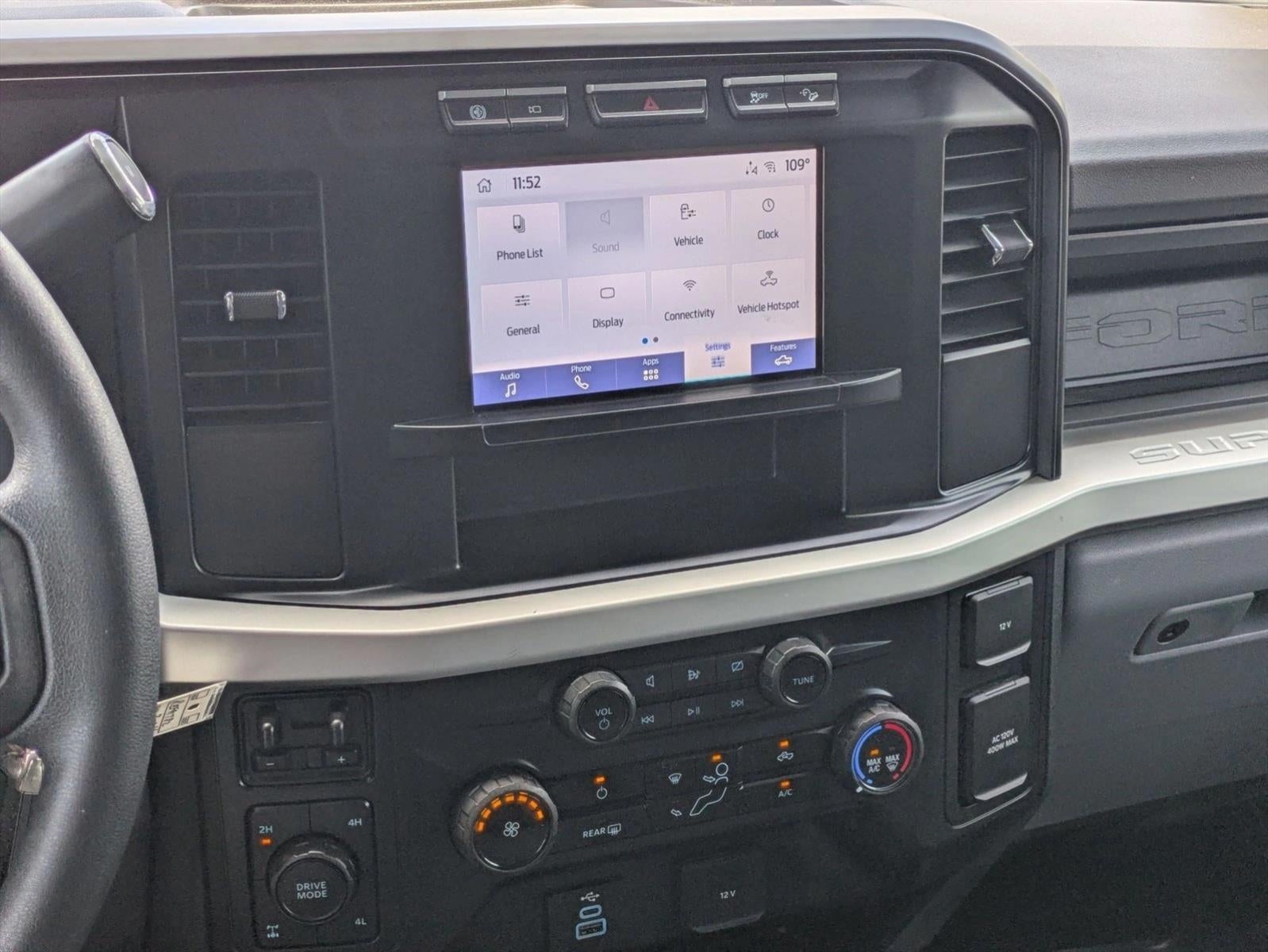2024 Ford Super Duty F-250 SRW XL 4WD Crew Cab 6.75' Box