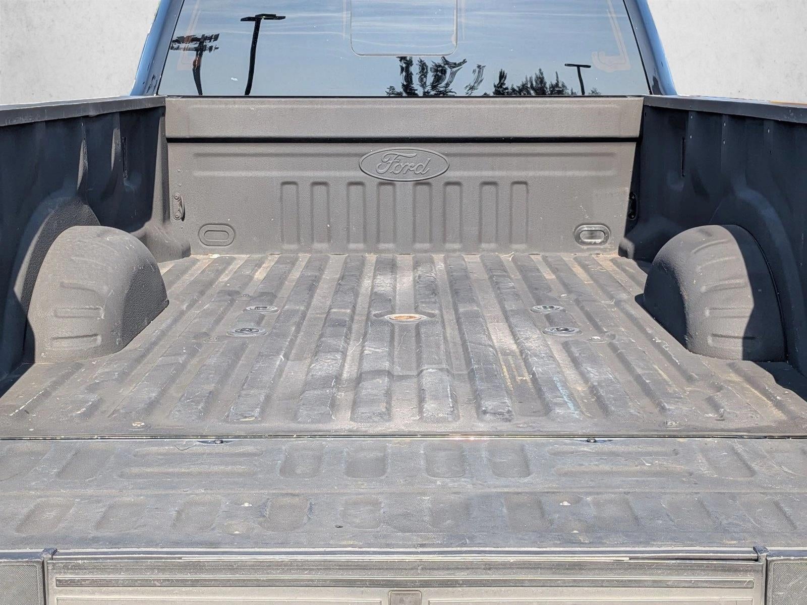 2020 Ford Super Duty F-450 DRW Platinum 4WD Crew Cab 8' Box