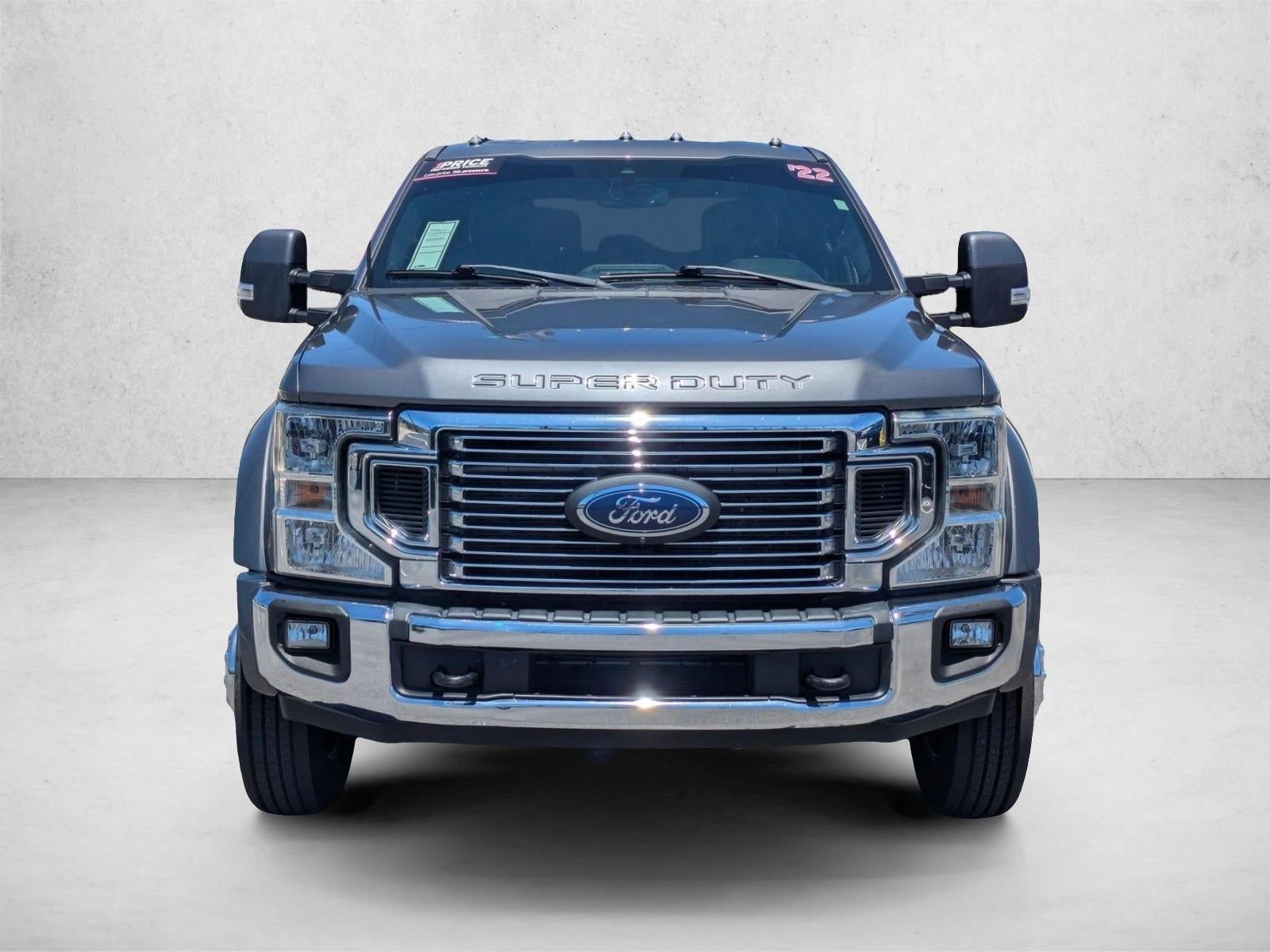 2022 Ford Super Duty F-450 DRW LARIAT 4WD Crew Cab 8' Box