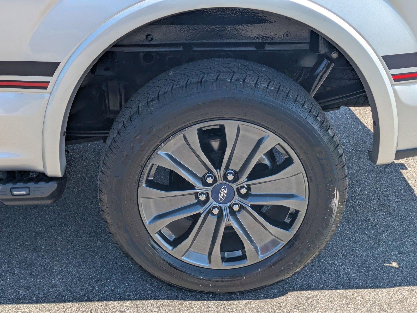 2018 Ford F-150 LARIAT 4WD SuperCrew 5.5' Box