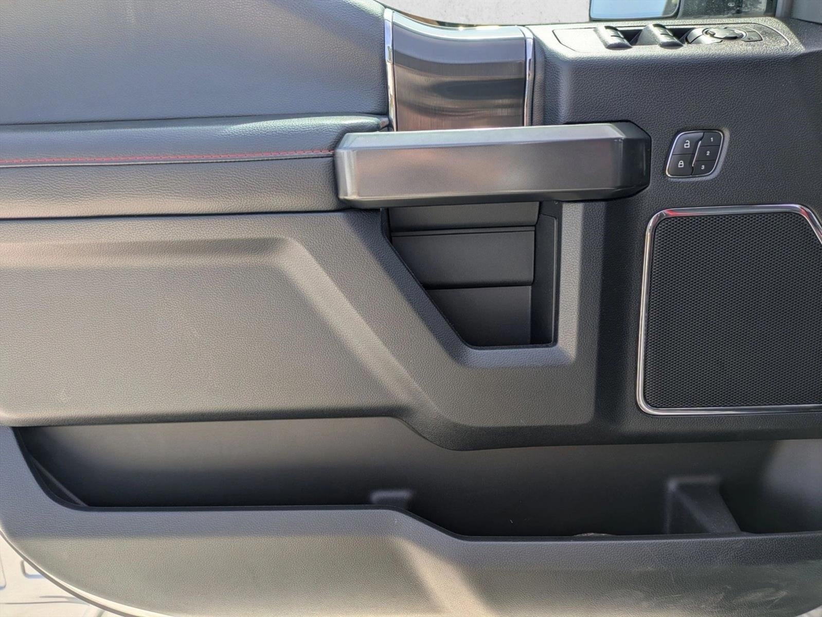 2018 Ford F-150 LARIAT 4WD SuperCrew 5.5' Box