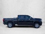 2022 GMC Sierra 2500 HD Crew Cab Standard Box 4-Wheel Drive Denali