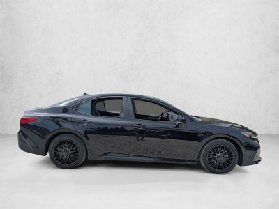 2025 Toyota Camry LE (SE)