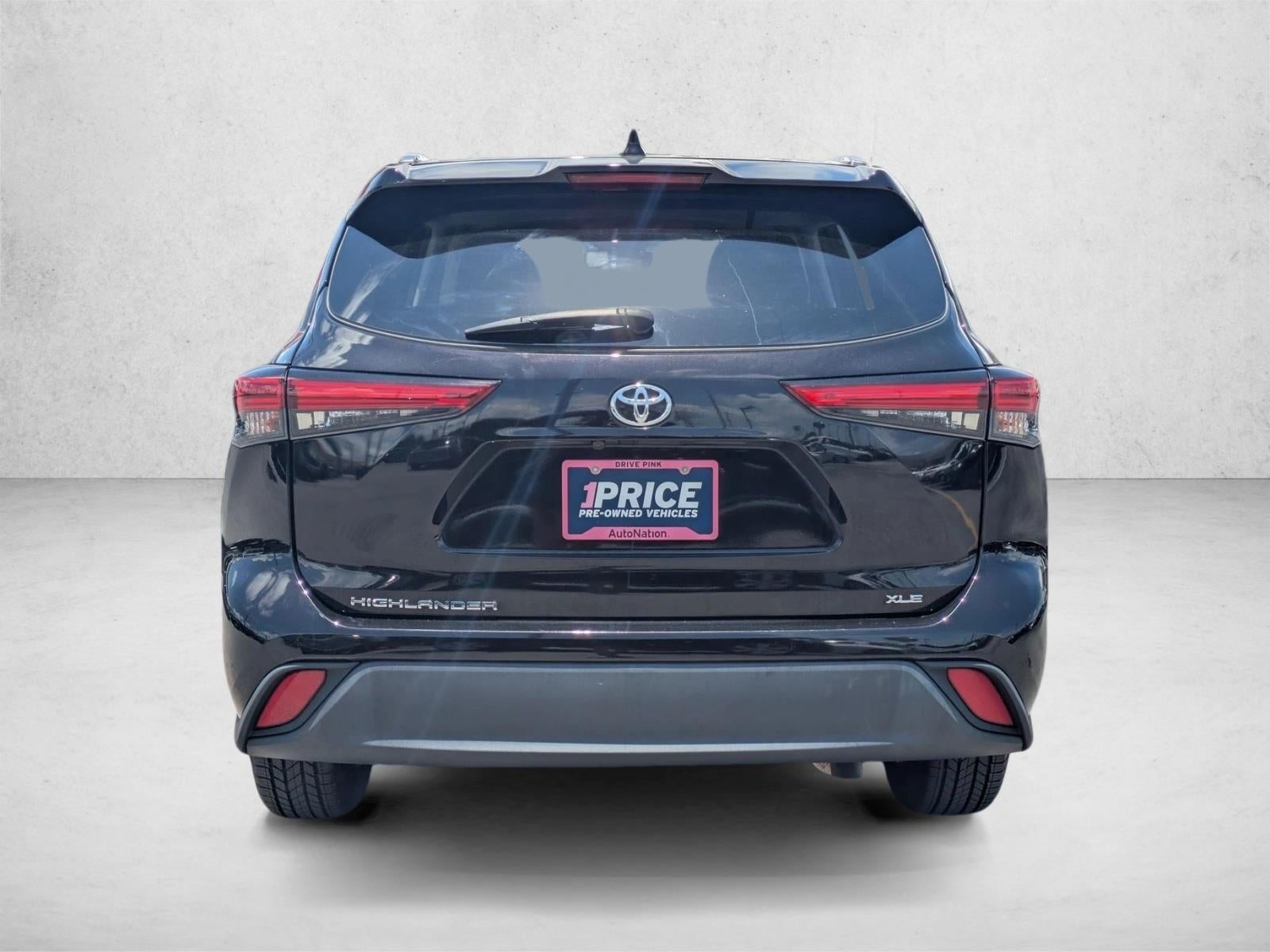 2021 Toyota Highlander XLE FWD (Natl)
