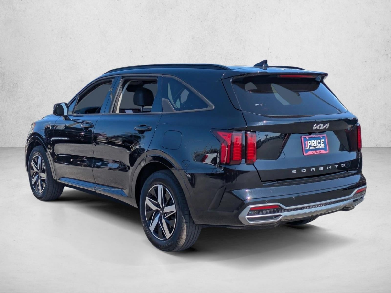 2022 Kia Sorento S FWD