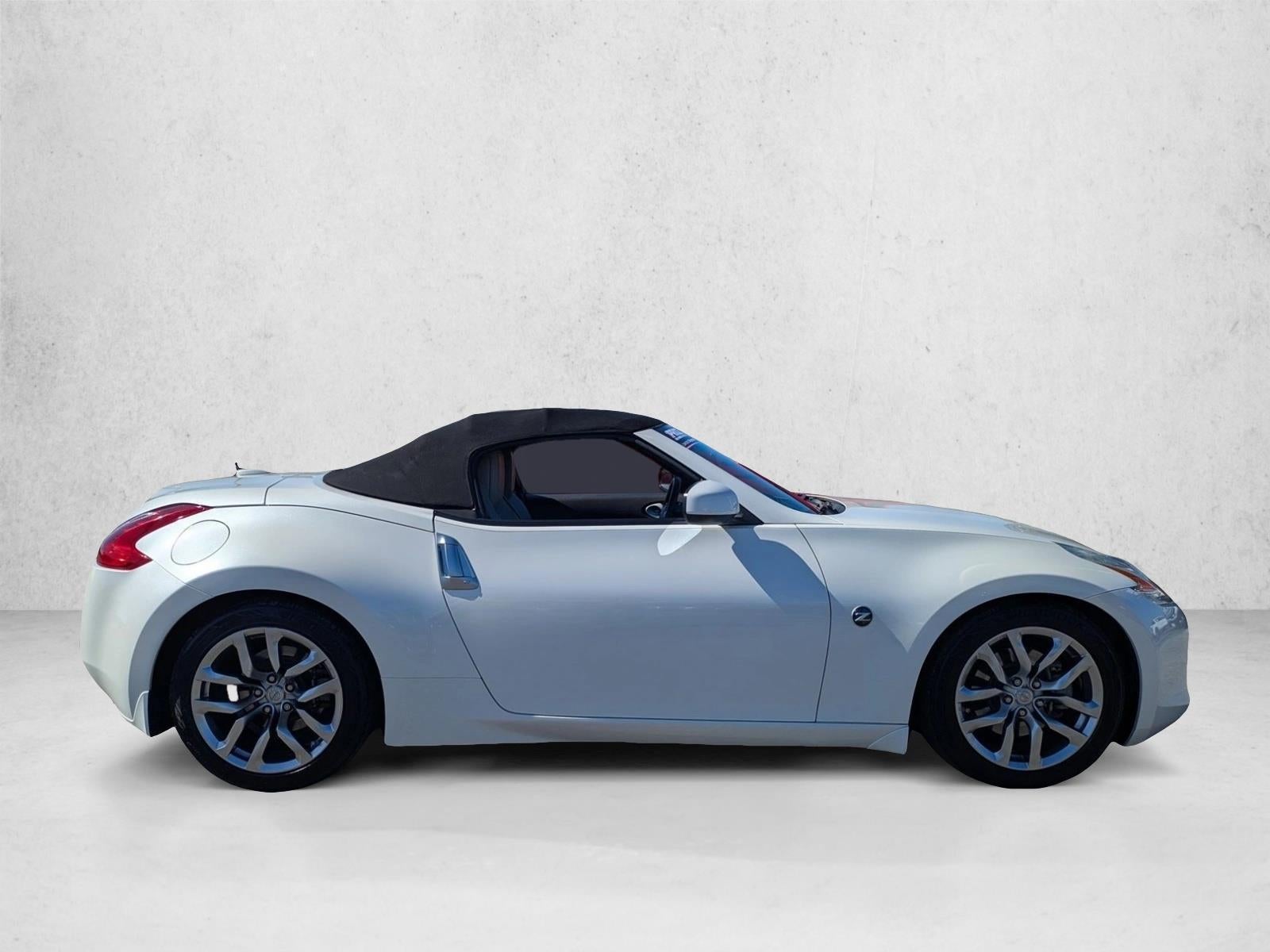 2010 Nissan 370Z 2dr Roadster Auto Touring