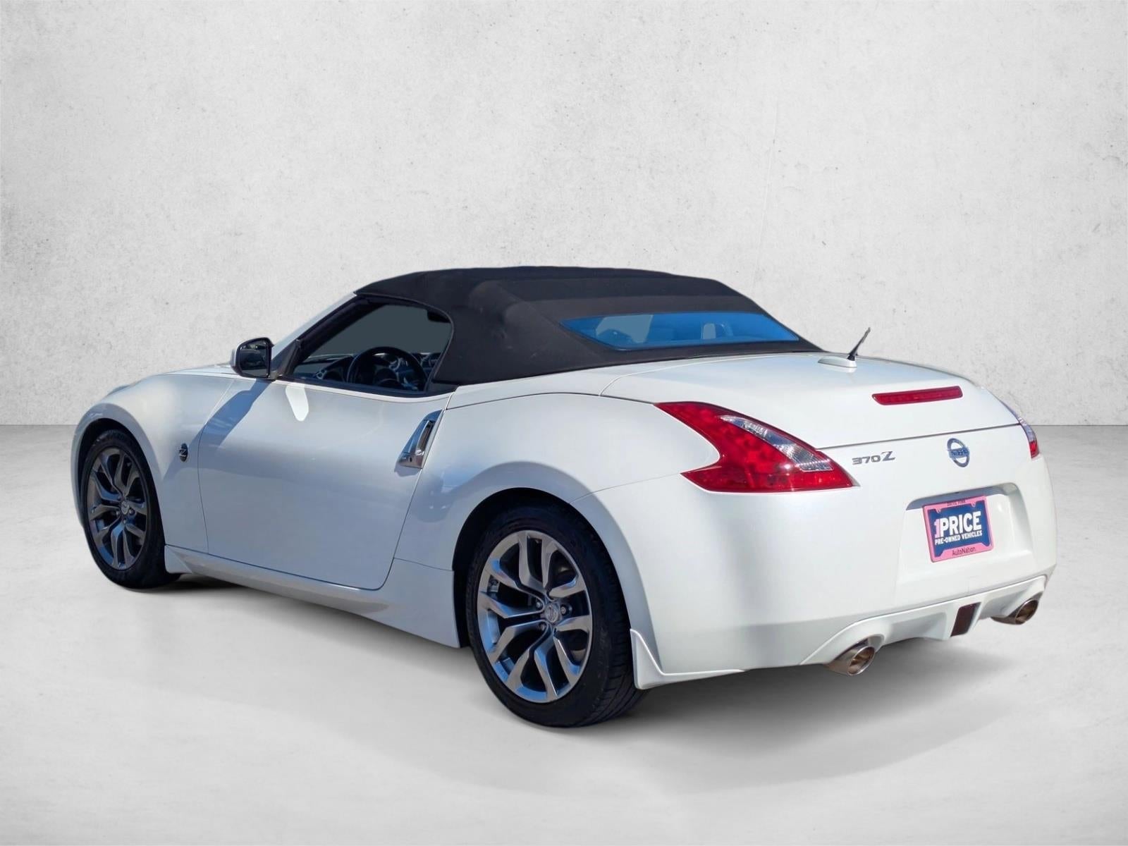 2010 Nissan 370Z 2dr Roadster Auto Touring