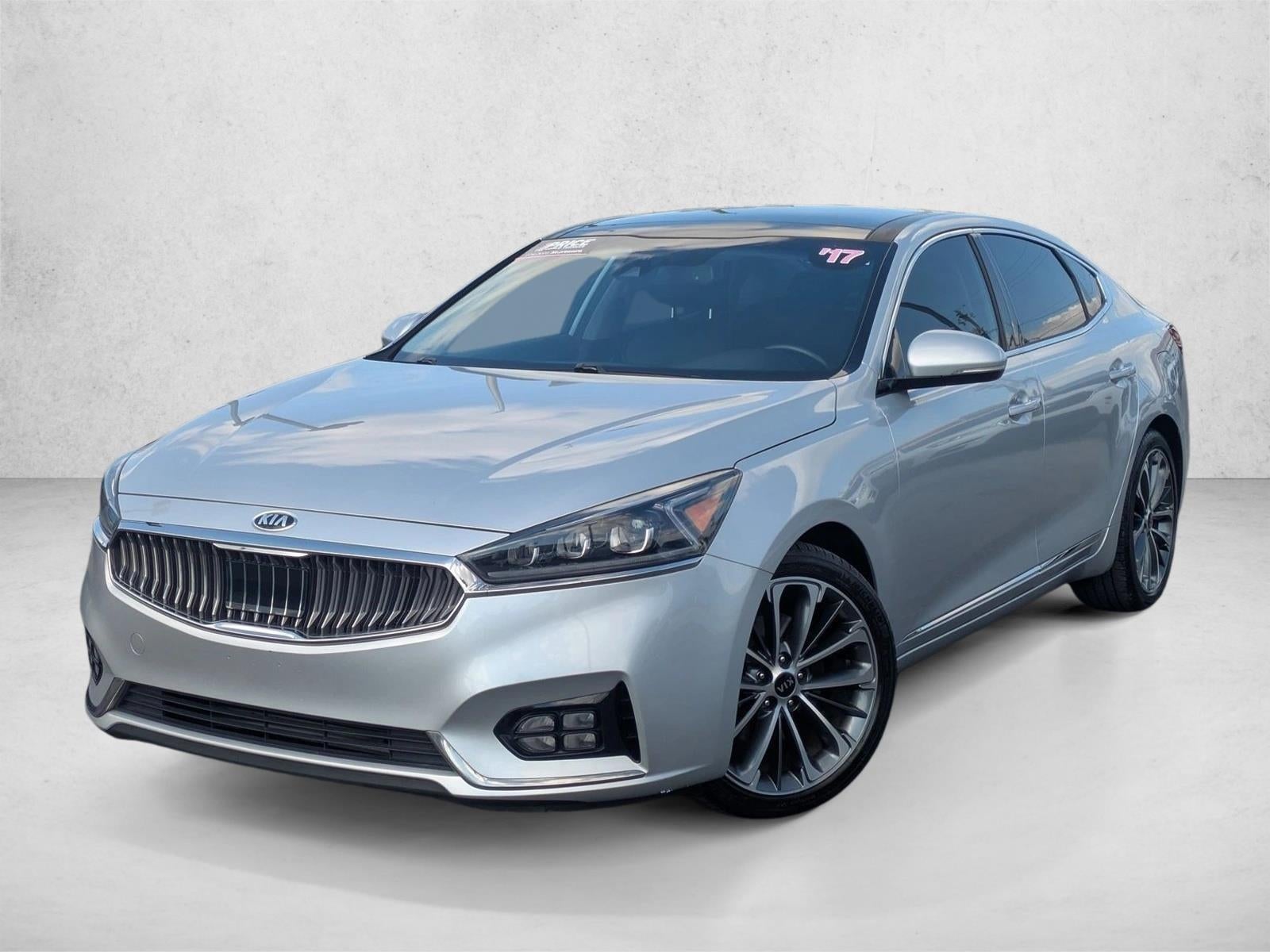 2017 Kia Cadenza Technology Sedan