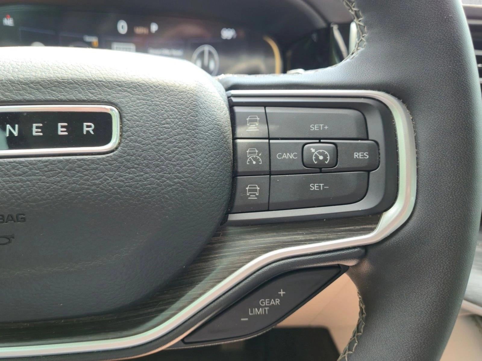 2023 Jeep Wagoneer Series III 4x4