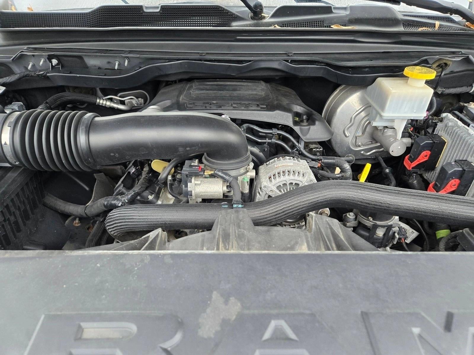 2019 RAM 1500 Laramie 4x4 Crew Cab 5'7" Box