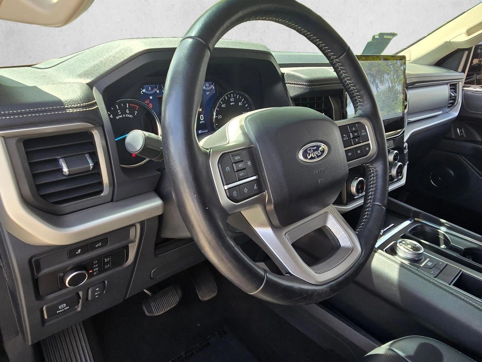 2024 Ford Expedition XLT 4x2