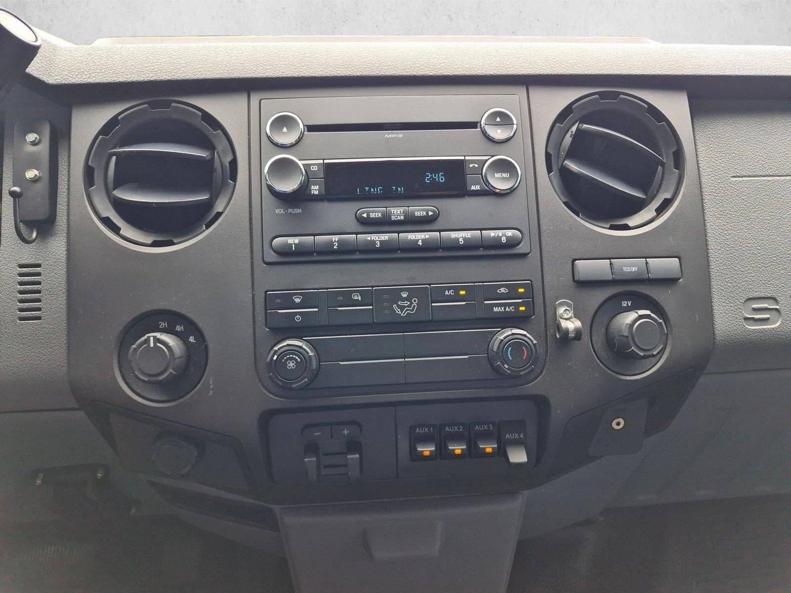 2012 Ford Super Duty F-350 DRW 4WD Crew Cab 8 Ft Box XL