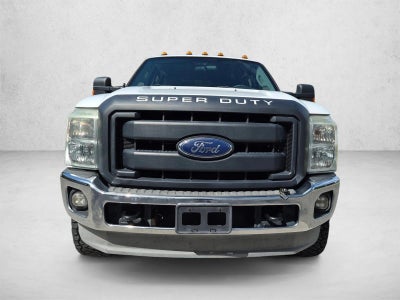 2012 Ford Super Duty F-350 DRW 4WD Crew Cab 8 Ft Box XL