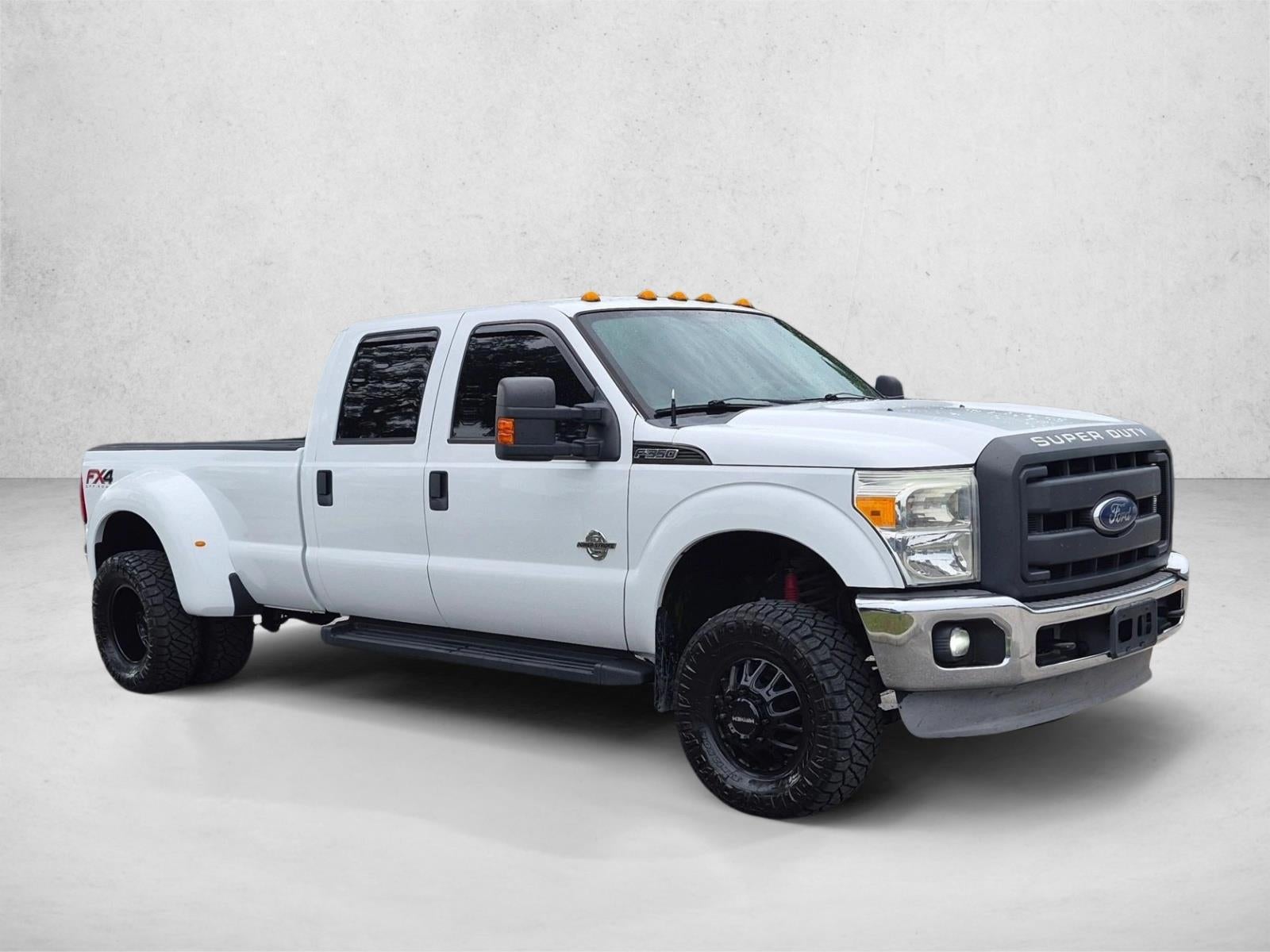 2012 Ford Super Duty F-350 DRW 4WD Crew Cab 8 Ft Box XL