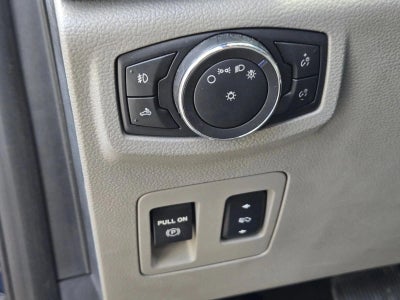 2015 Ford F-150 2WD SuperCrew 5-1/2 Ft Box XLT