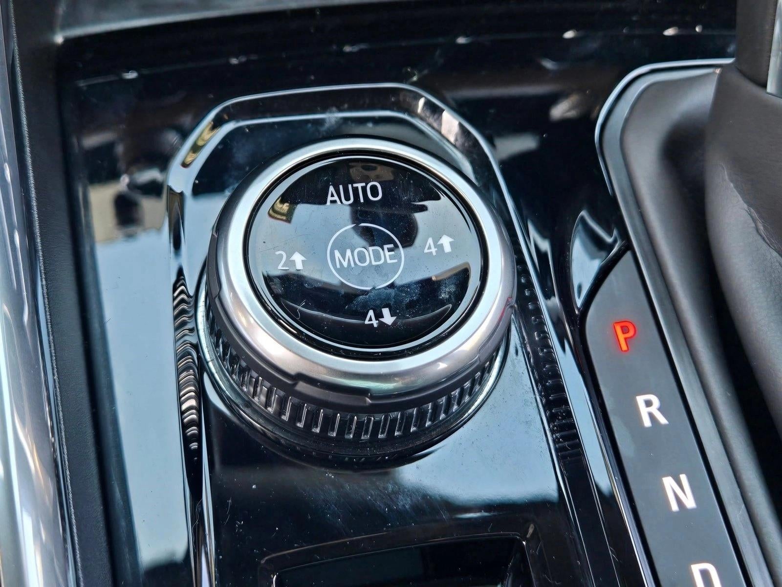 2024 GMC Canyon Crew Cab Short Box 4-Wheel Drive AT4