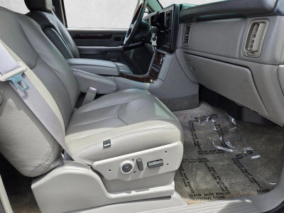 2003 Cadillac Escalade Base