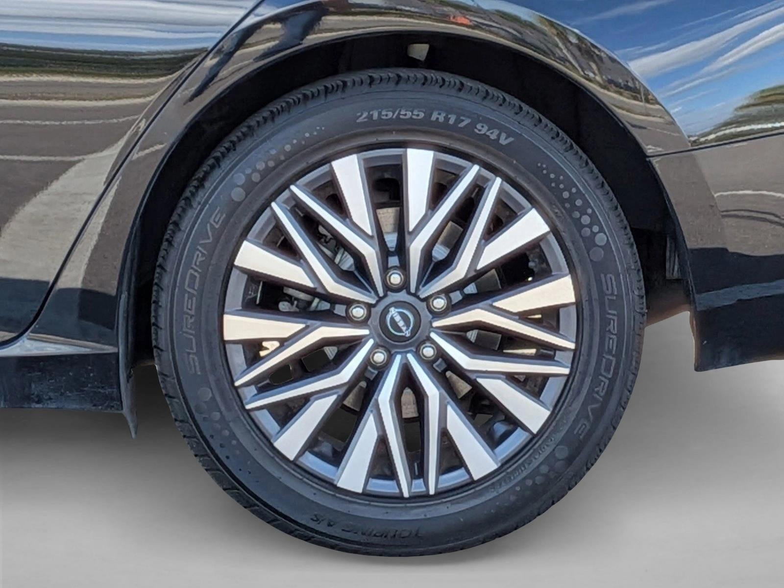 2024 Nissan Altima 2.5 SV Sedan