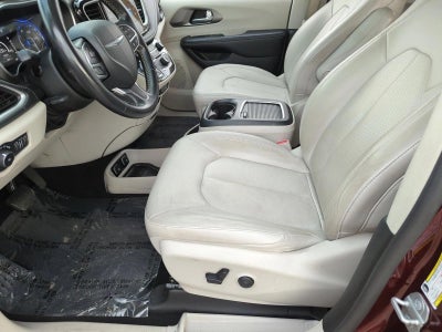 2021 Chrysler Pacifica Touring L FWD