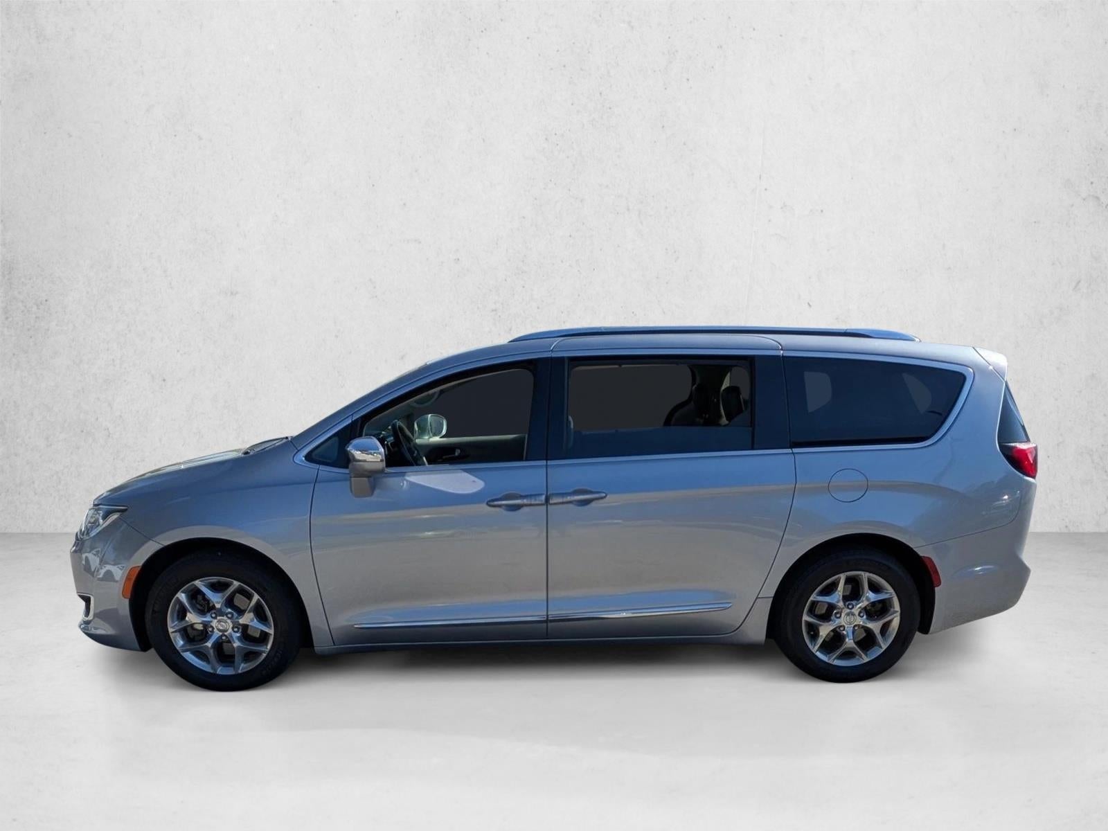 2019 Chrysler Pacifica Limited FWD