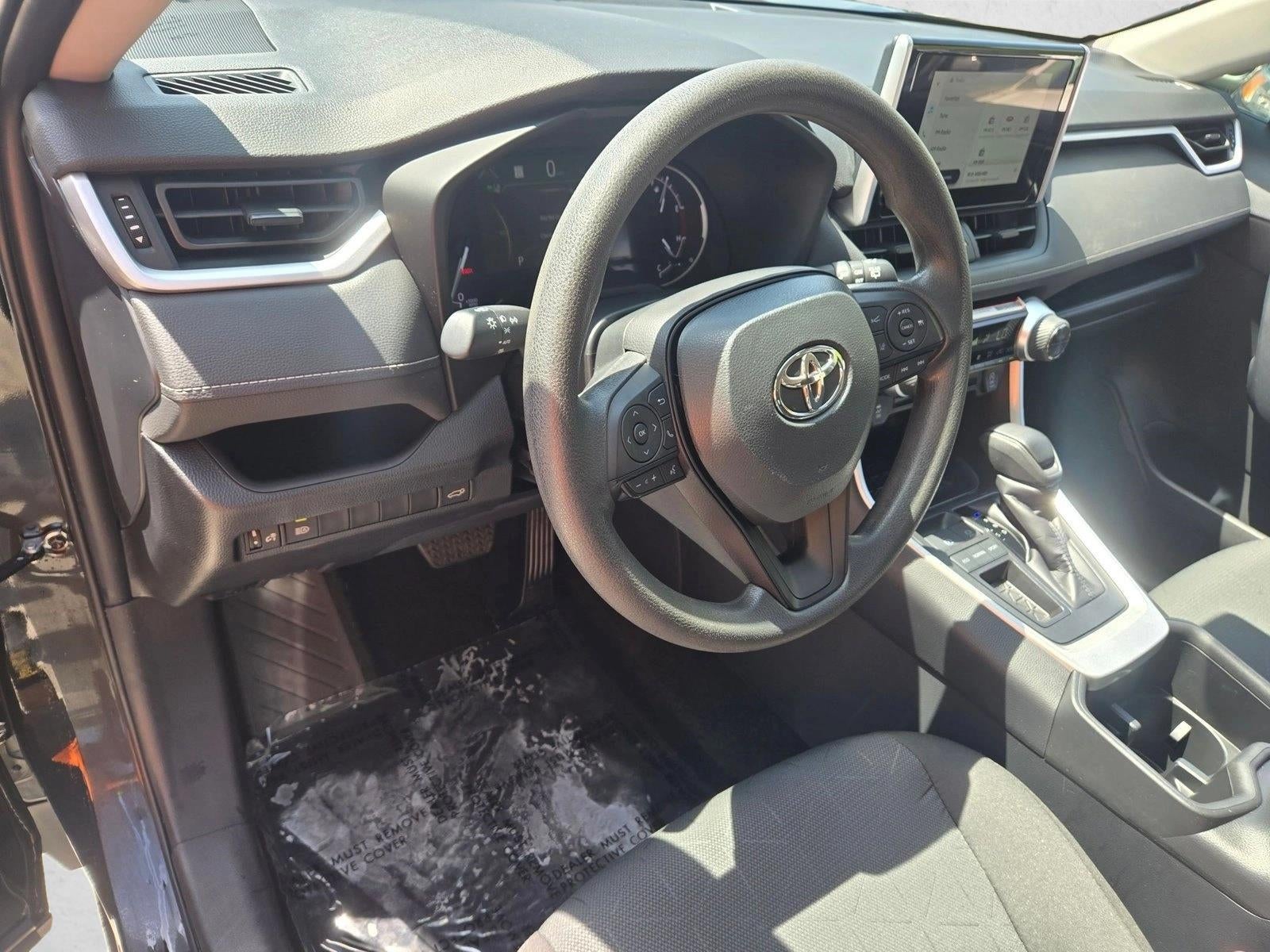 2024 Toyota RAV4 XLE FWD (Natl)