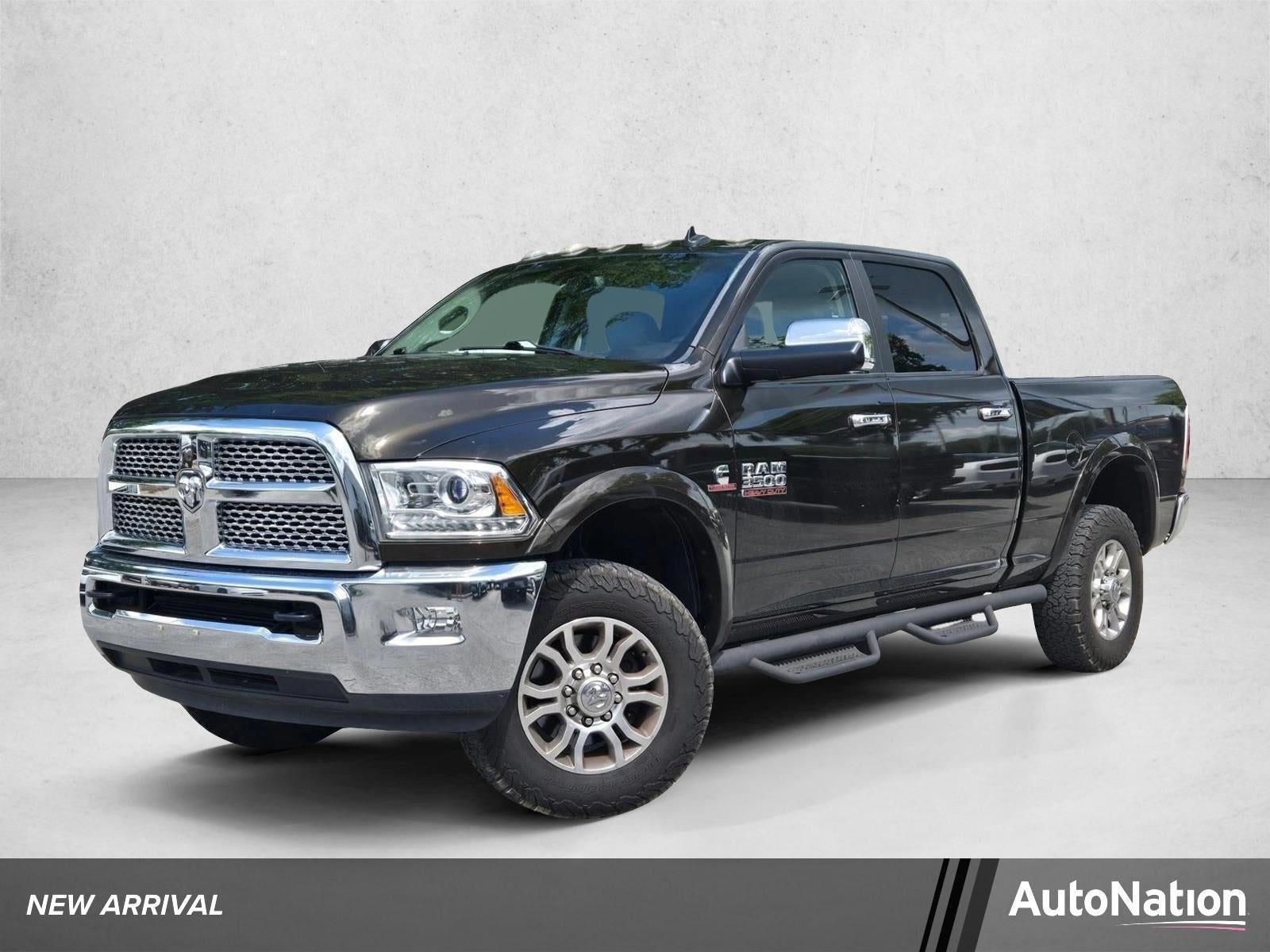 2014 RAM 3500 4WD Crew Cab 6.3 Ft Box Laramie