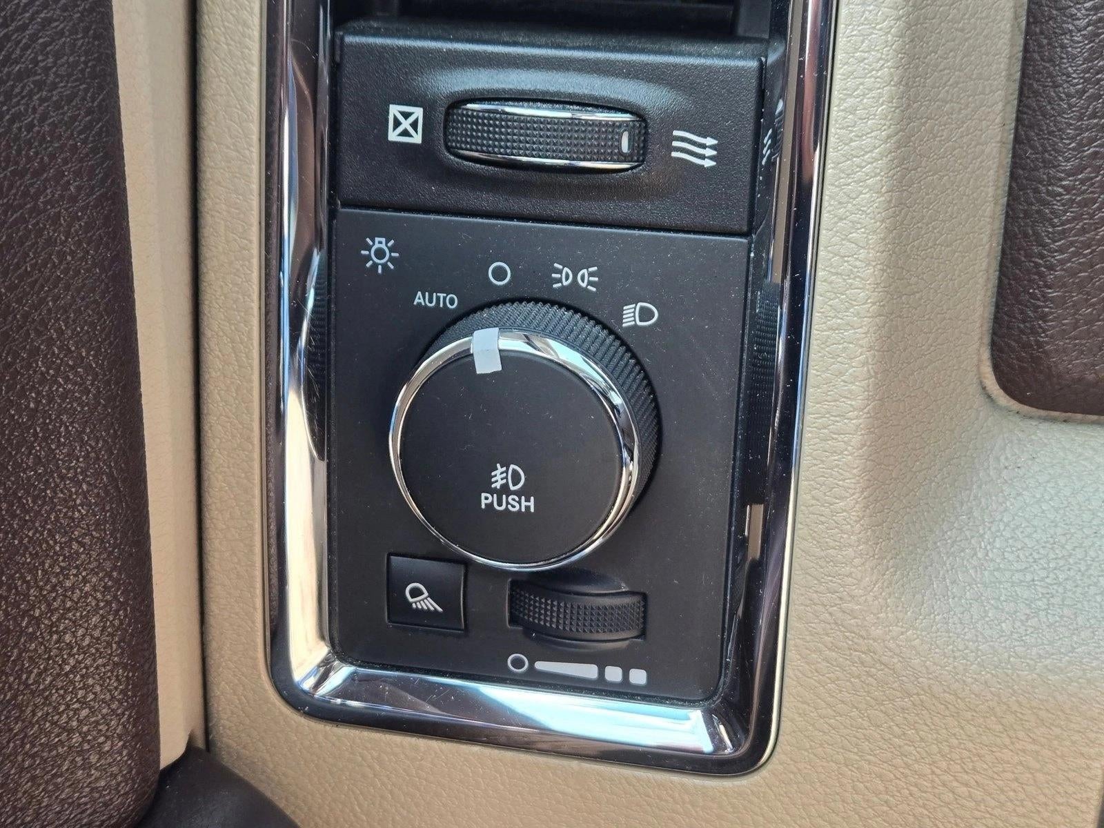 2014 RAM 3500 4WD Crew Cab 6.3 Ft Box Laramie