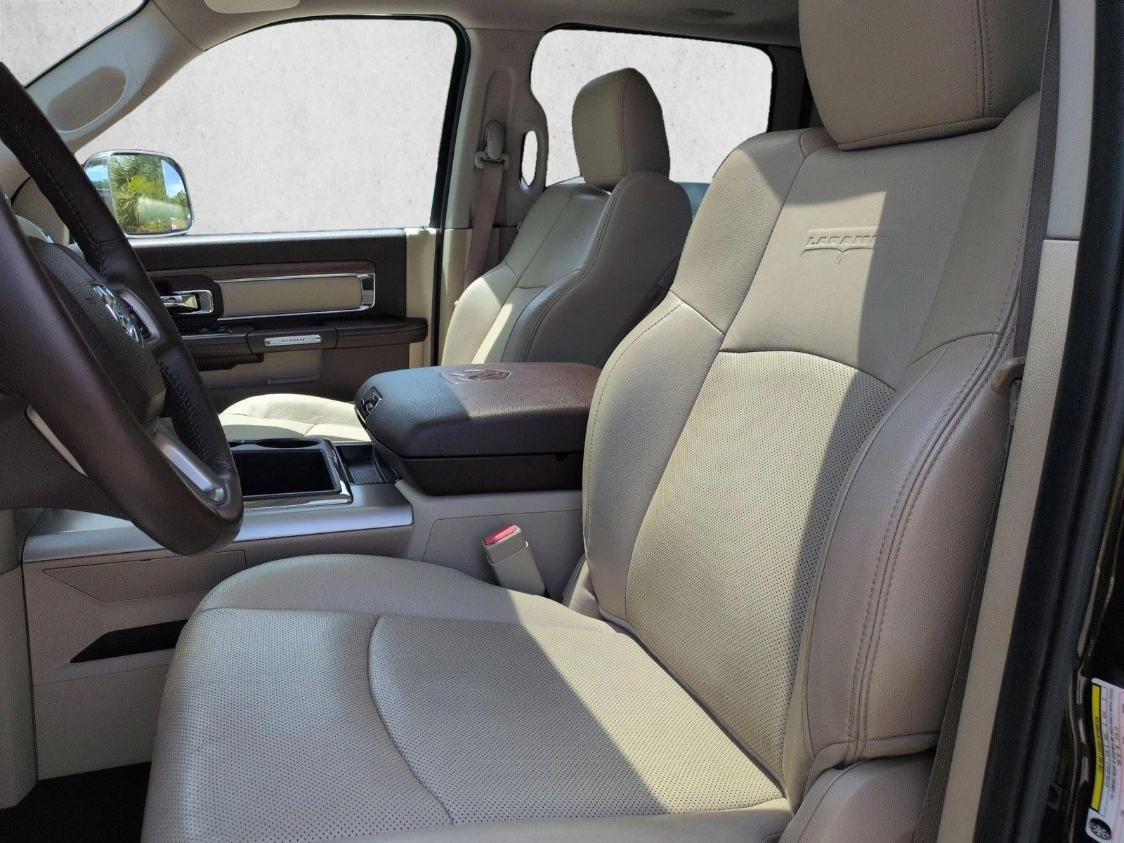 2014 RAM 3500 4WD Crew Cab 6.3 Ft Box Laramie