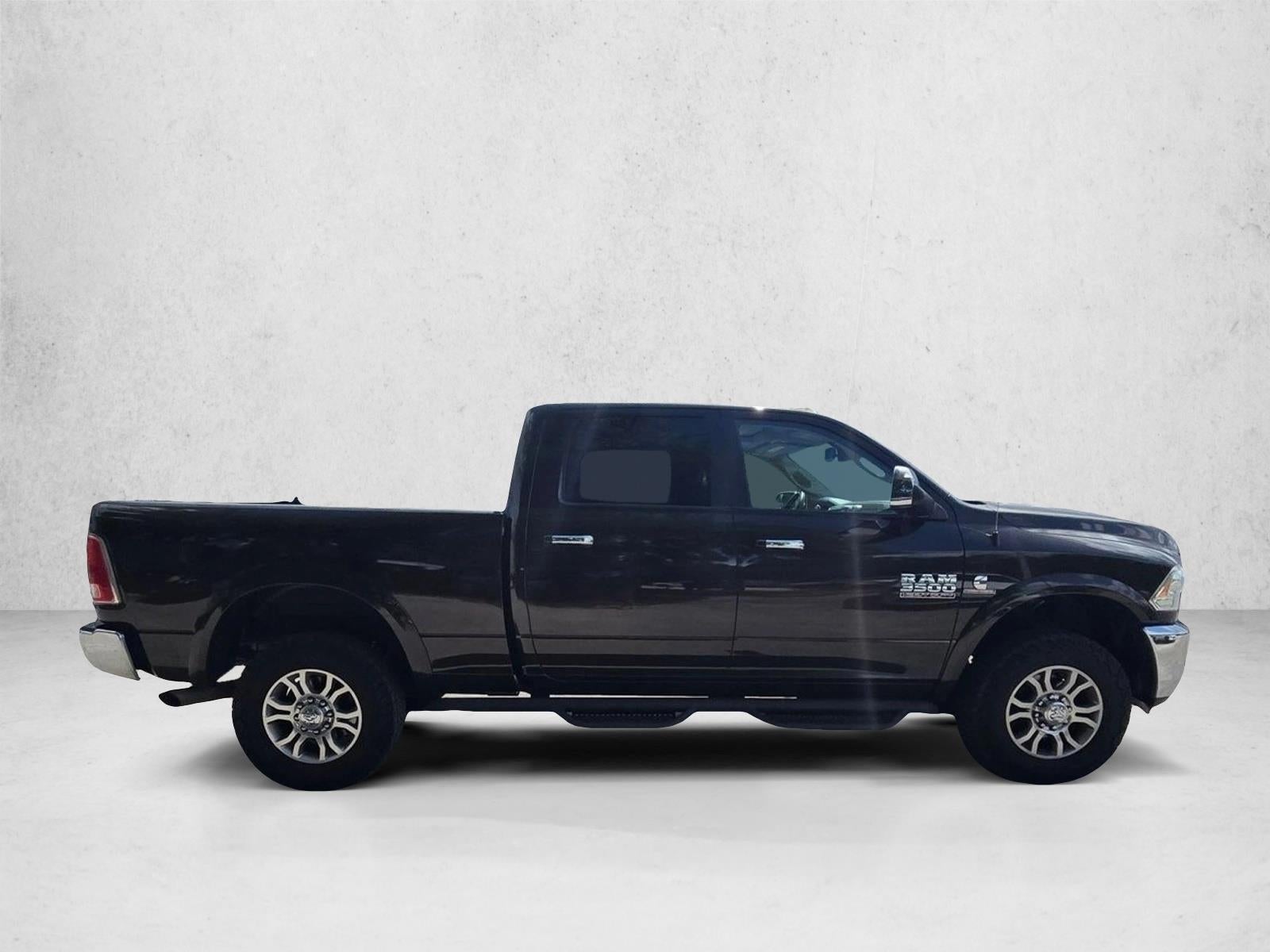 2014 RAM 3500 4WD Crew Cab 6.3 Ft Box Laramie