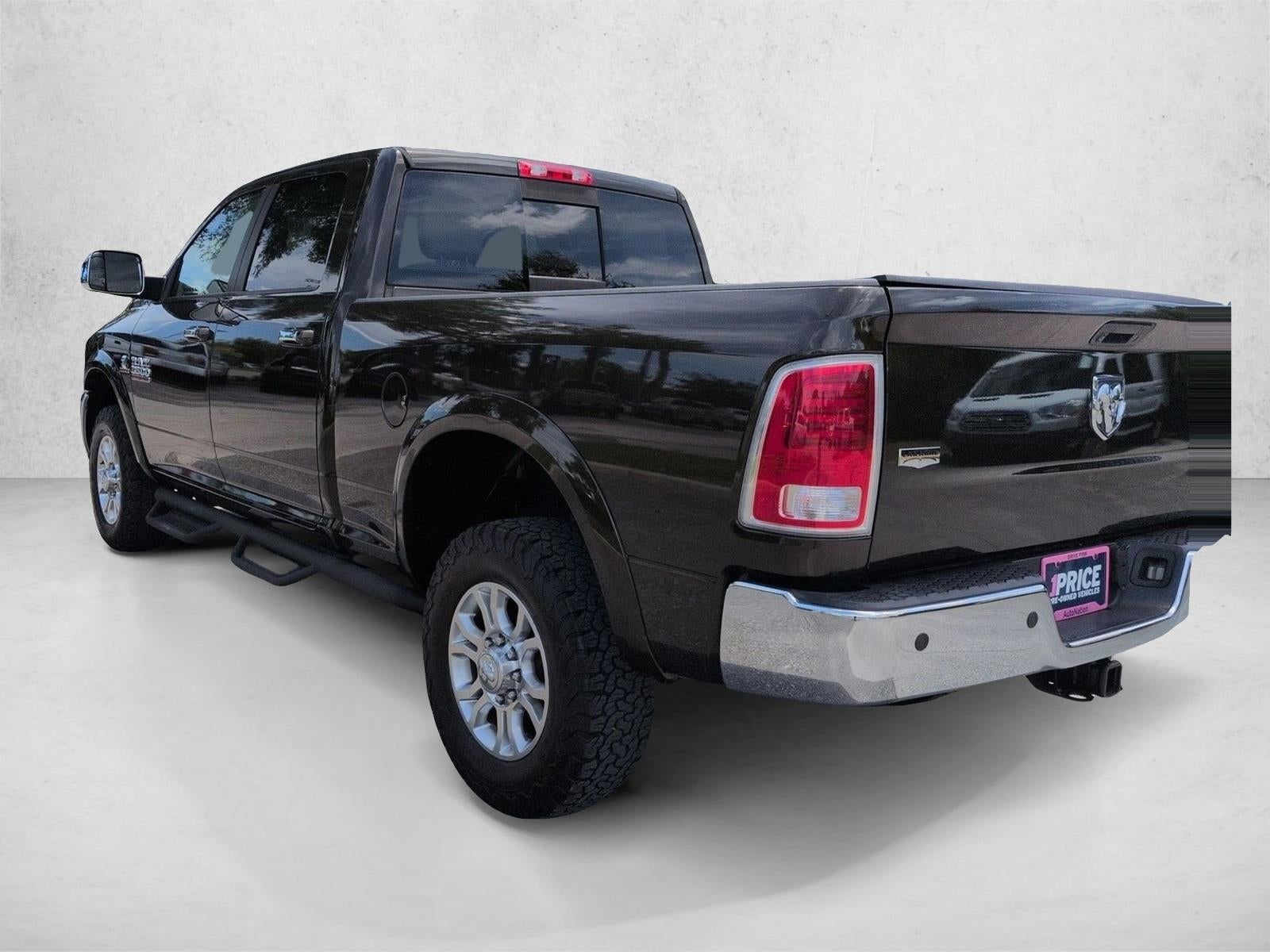 2014 RAM 3500 4WD Crew Cab 6.3 Ft Box Laramie