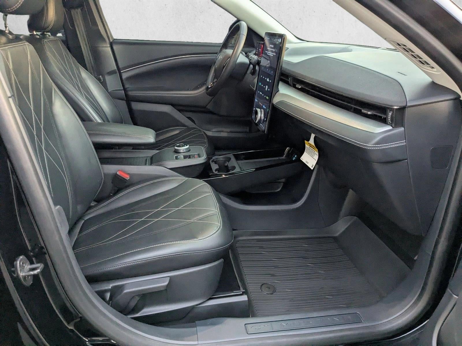 2022 Ford Mustang Mach-E Select RWD