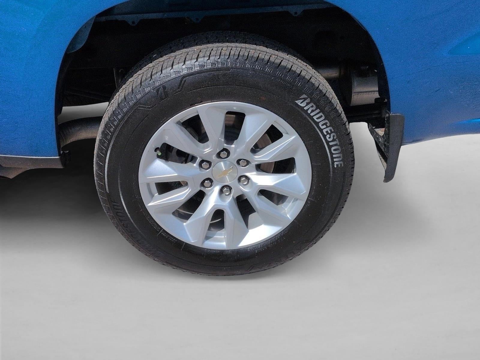 2022 Chevrolet Silverado 1500 Crew Cab Short Box 2-Wheel Drive Custom