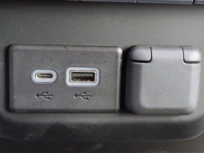 2022 Chevrolet Silverado 1500 Crew Cab Short Box 2-Wheel Drive Custom