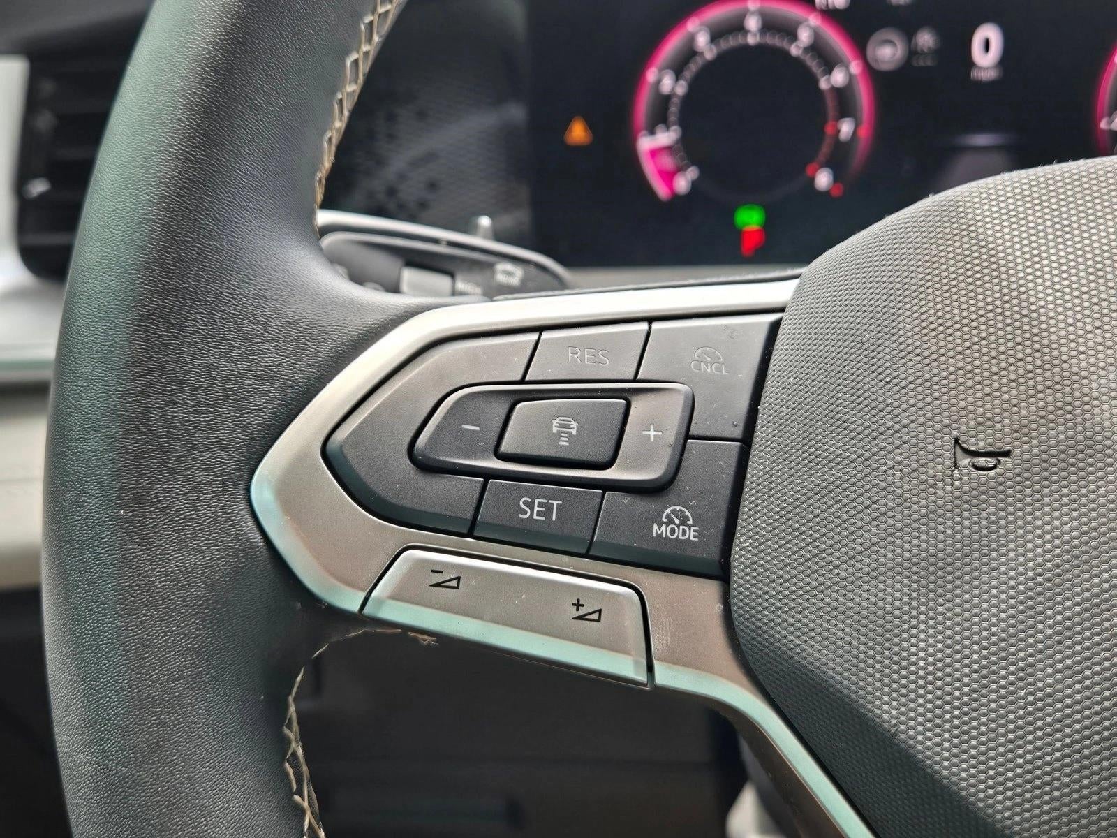 2025 Volkswagen Tiguan 2.0T SE 4MOTION