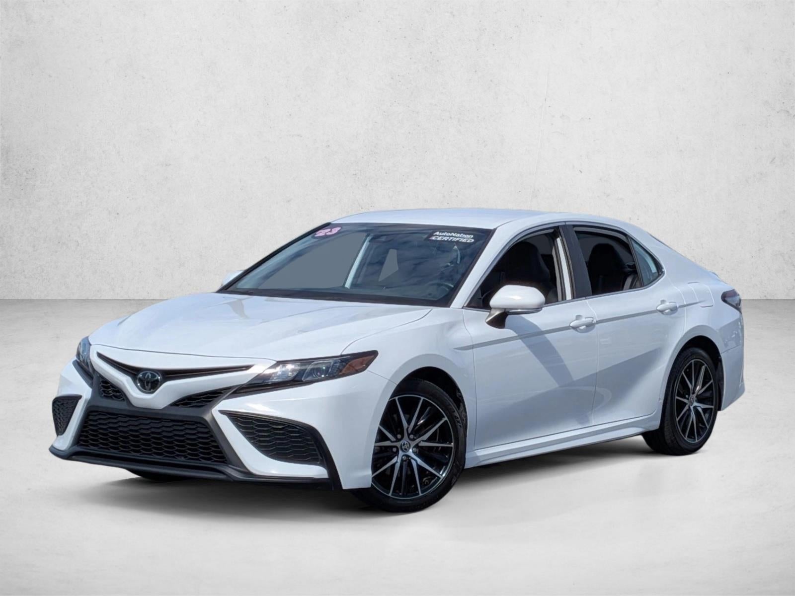 2023 Toyota Camry SE Auto (SE)