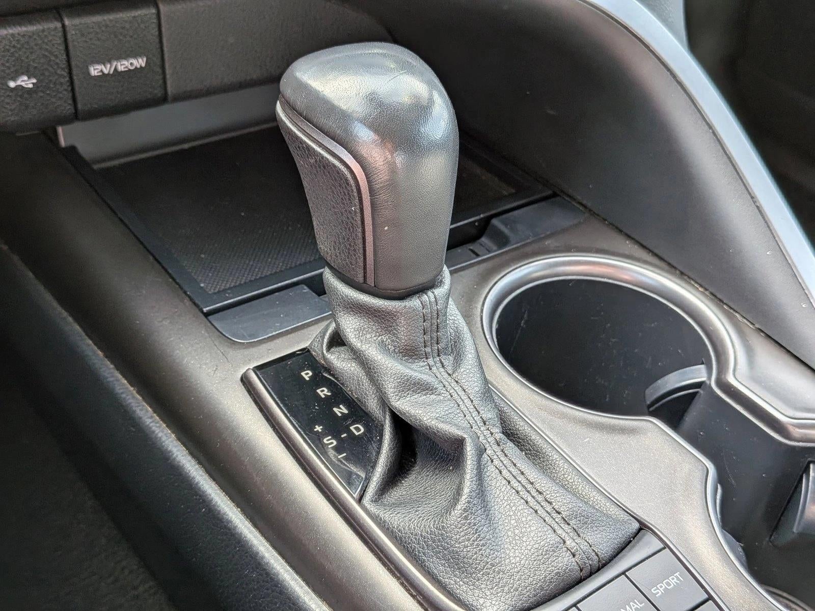 2023 Toyota Camry SE Auto (SE)