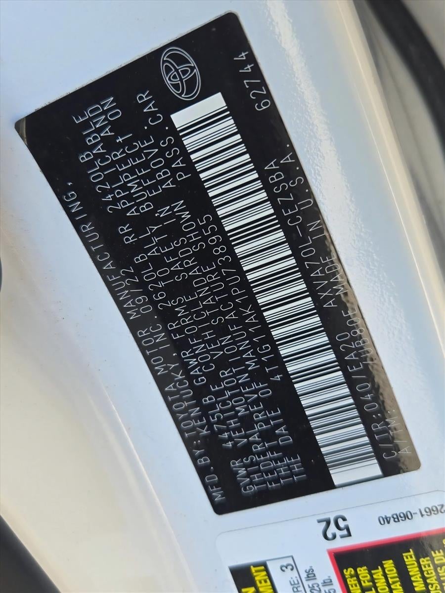 2023 Toyota Camry SE Auto (SE)