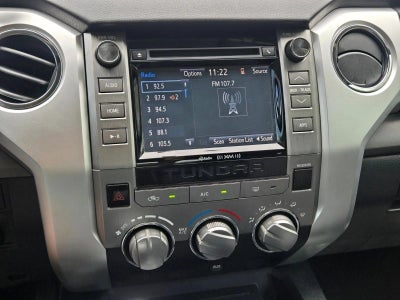 2016 Toyota Tundra 2WD Truck 2WD CrewMax Short Bed 5.7L FFV SR5 (SE)