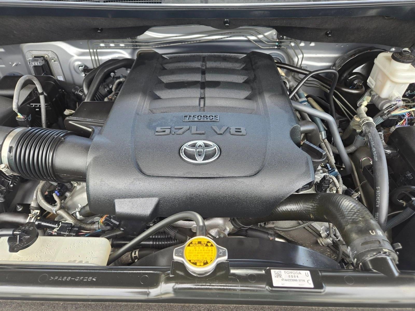 2016 Toyota Tundra 2WD Truck 2WD CrewMax Short Bed 5.7L FFV SR5 (SE)