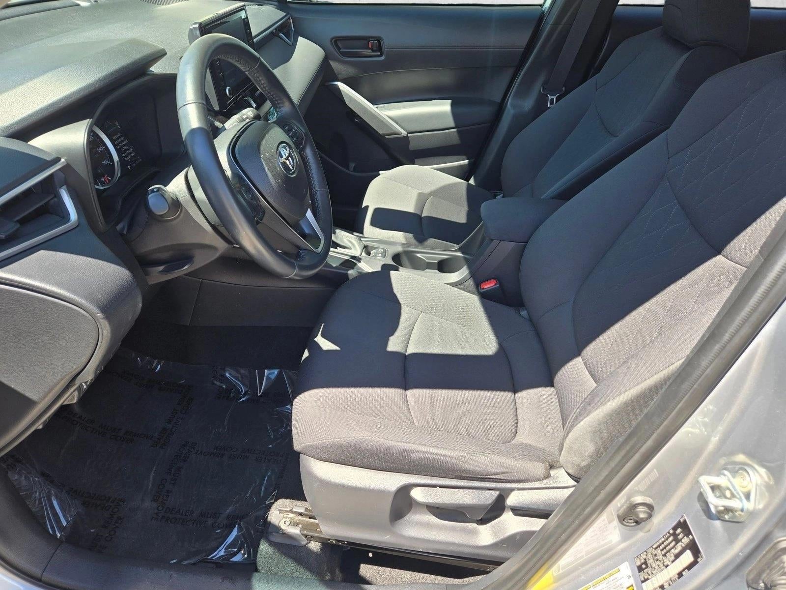 2022 Toyota Corolla Cross LE 4WD (Natl)