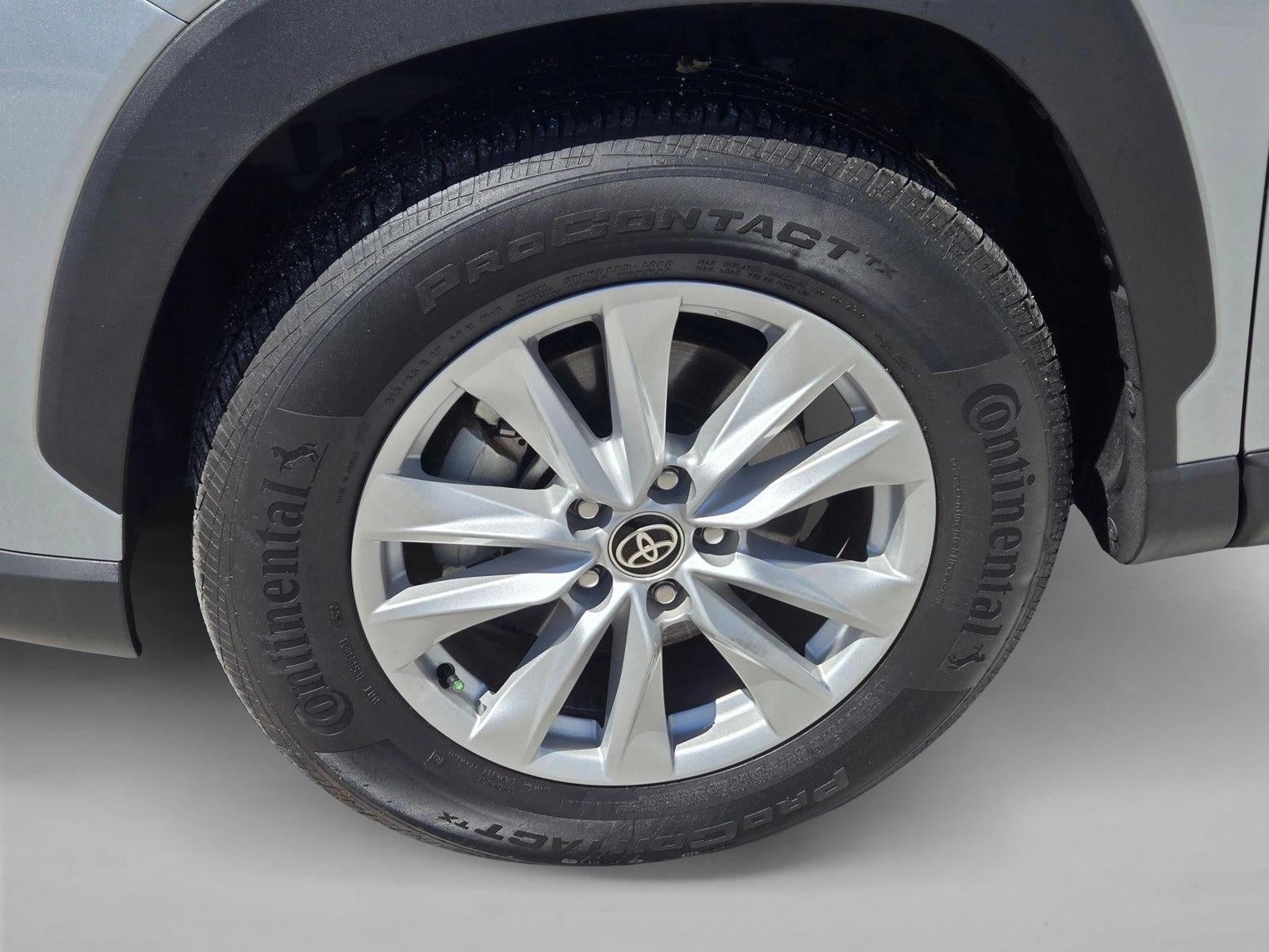 2022 Toyota Corolla Cross LE 4WD (Natl)