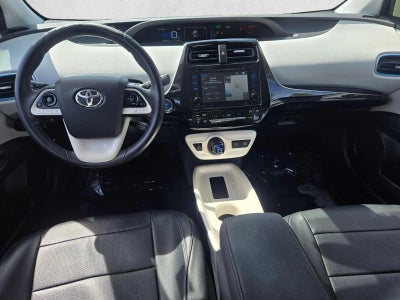 2017 Toyota Prius Three (GS)