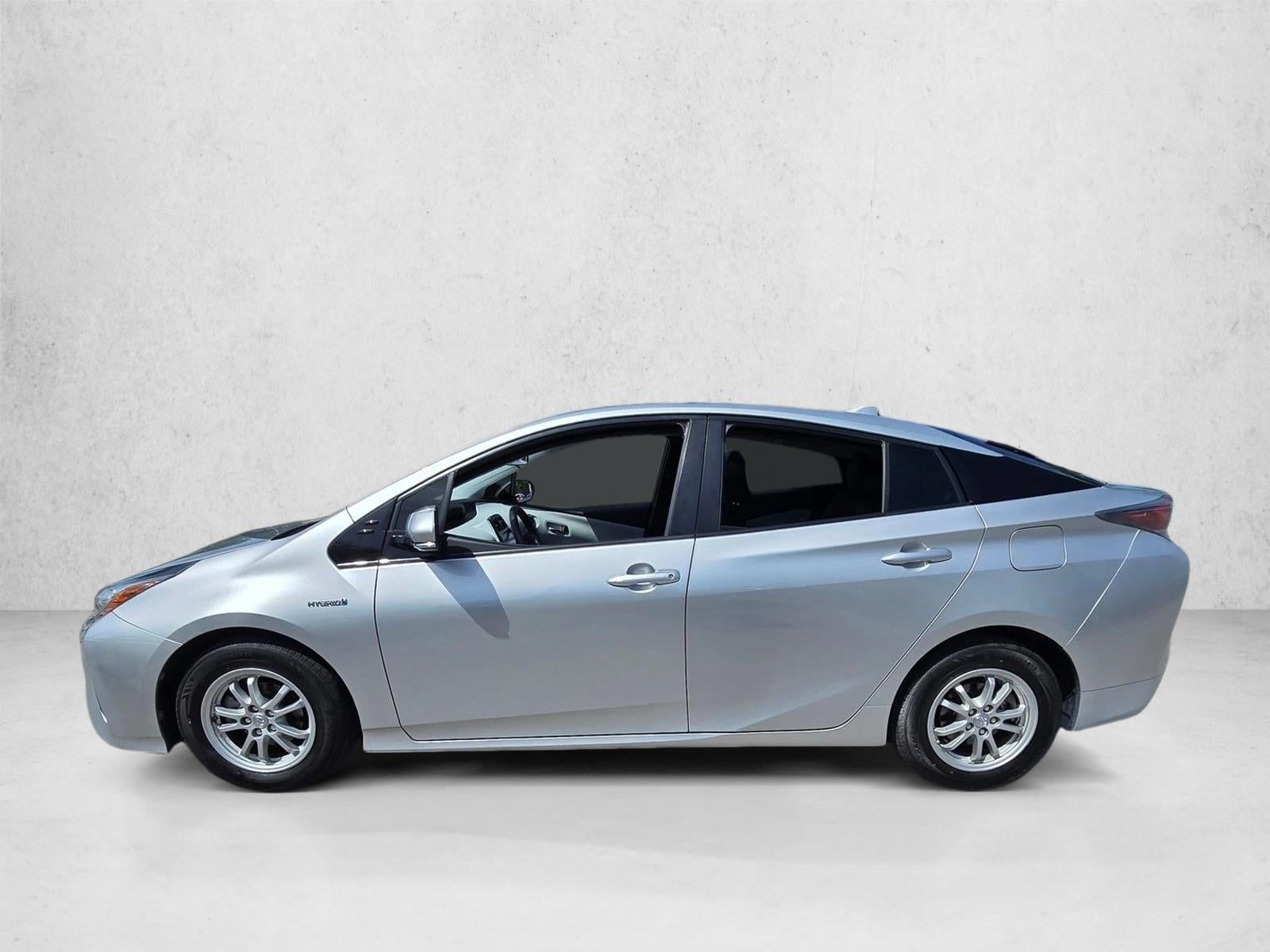 2017 Toyota Prius Three (GS)