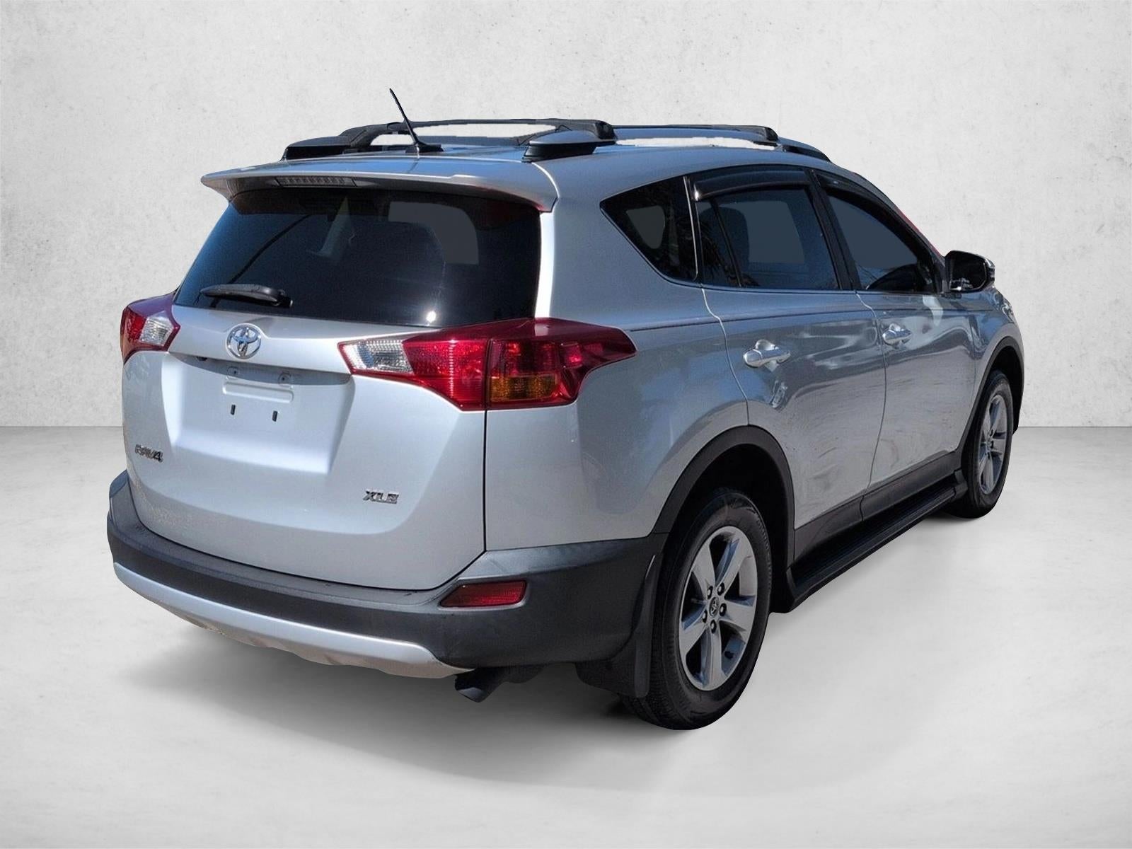 2015 Toyota RAV4 FWD 4dr XLE (GS)